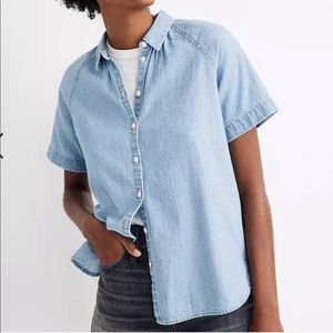 NWT Madewell denim button down shirt, size XS